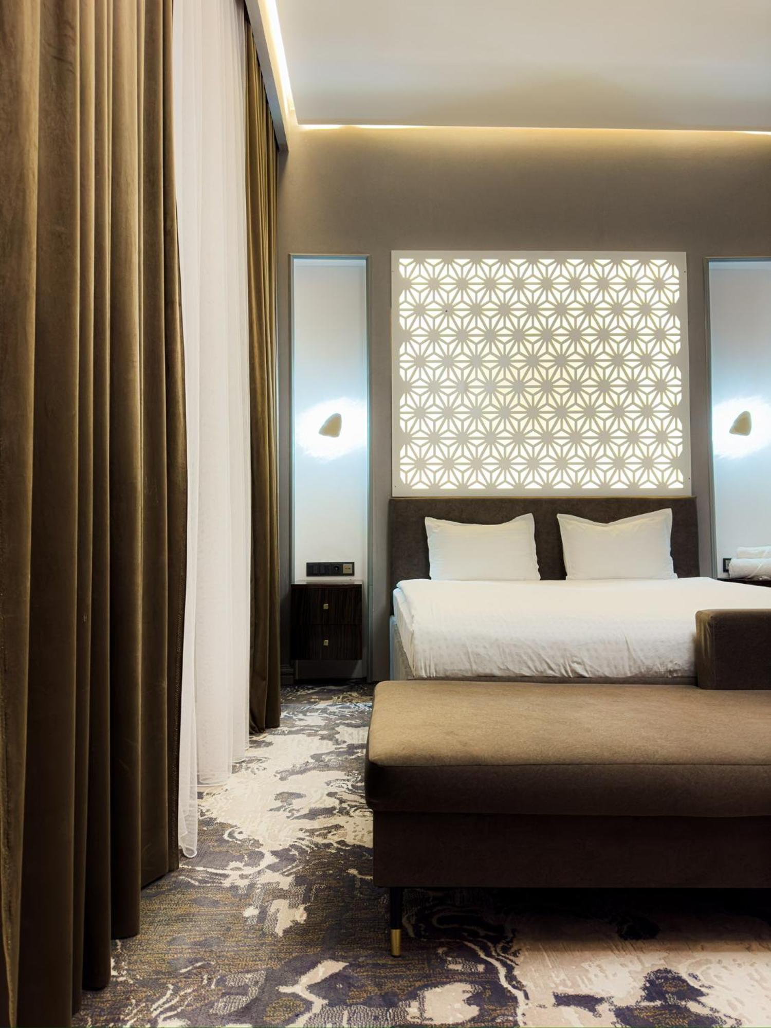 Jasmine Hotel Taraz Exterior photo